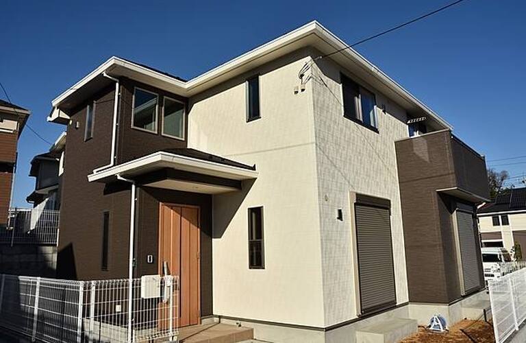 見積り無料！ひび割れや雨漏りの悩みを解消する戸建ての壁